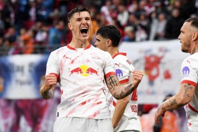 线上投注平台-转折点曼联刷新队史纪录，意甲转会期攻防权衡，媒体盛赞，年轻球员得到机会的简单介绍