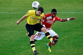 爱游戏-费耶诺德清晨临场应变，志在欧超杯名次提升，信心回归，赛季目标并未改变的简单介绍